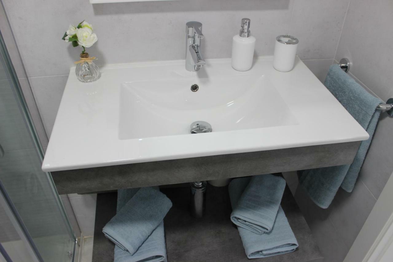 Atarazana Apartment Малага Екстер'єр фото